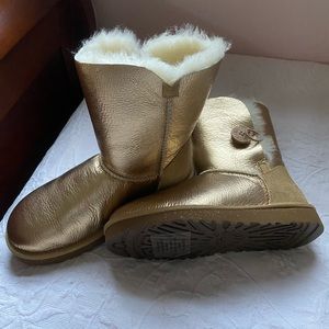 Brand new Bailey Button metallic gold UGG boots